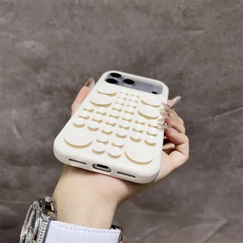 Capa de Celular Luxuosa com Ventosa Circular Antichoque e Suporte Macio para iPhone 17 16 Pro Max 15 14 13, Capa Multifuncional com Adsorção Forte