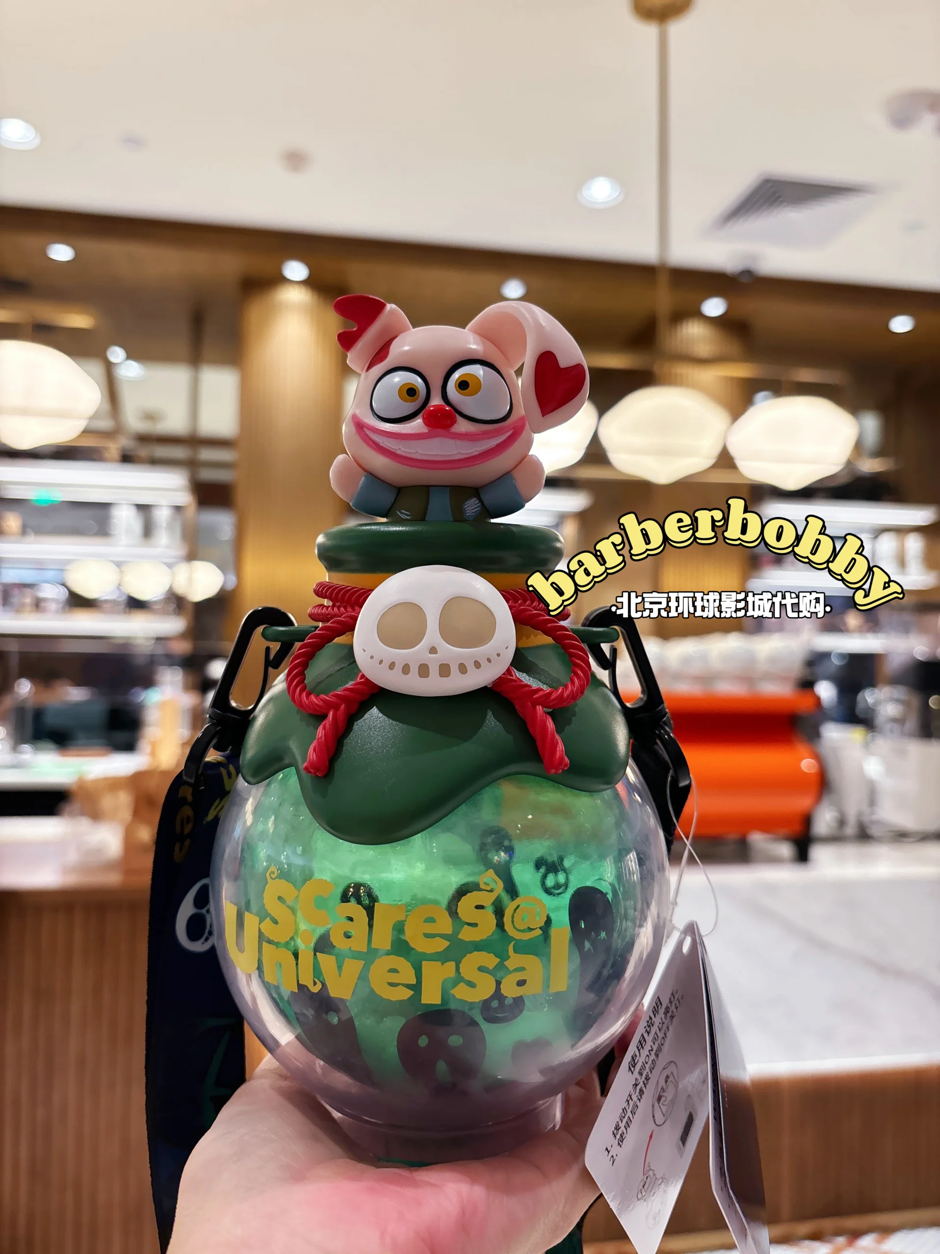

Соломенная чашка Universal Studios Beijing Halloween Limited Devil Rabbit можно использовать в качестве подарка через плечо для друзей