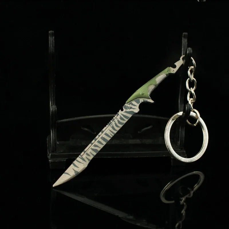 Nuevo 9cm arena Breakout juego periféricos cuchillo de tiburón cuerpo a cuerpo Weapos modelo Mini adornos de aleación llavero colgantes manualidades juguetes niños