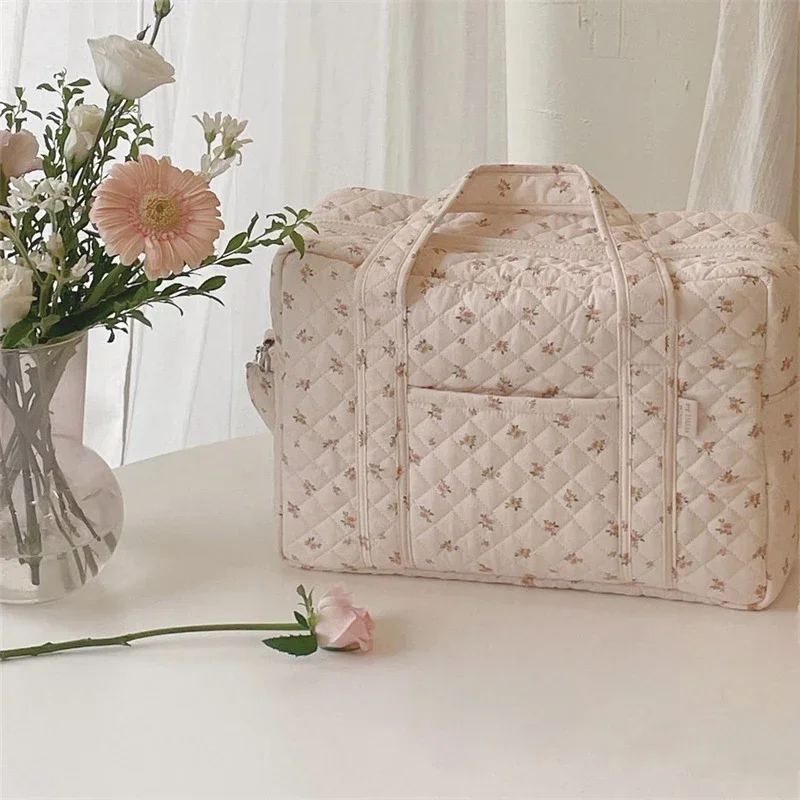 Mommy Bag Storage Bag Multi-functional Shoulder Bag Fashion Cotton Quilted Floral Portable Handbag Lightweight Crossbody Bag