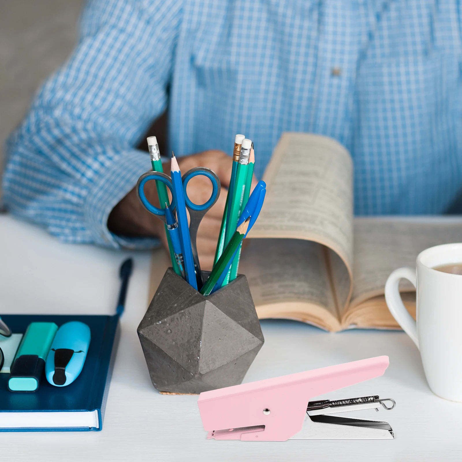 

Fashionable Metal Handheld Stapler for Desk Use Non Slip Feet Large Capacity Heavy Duty Stylish Office Accessory