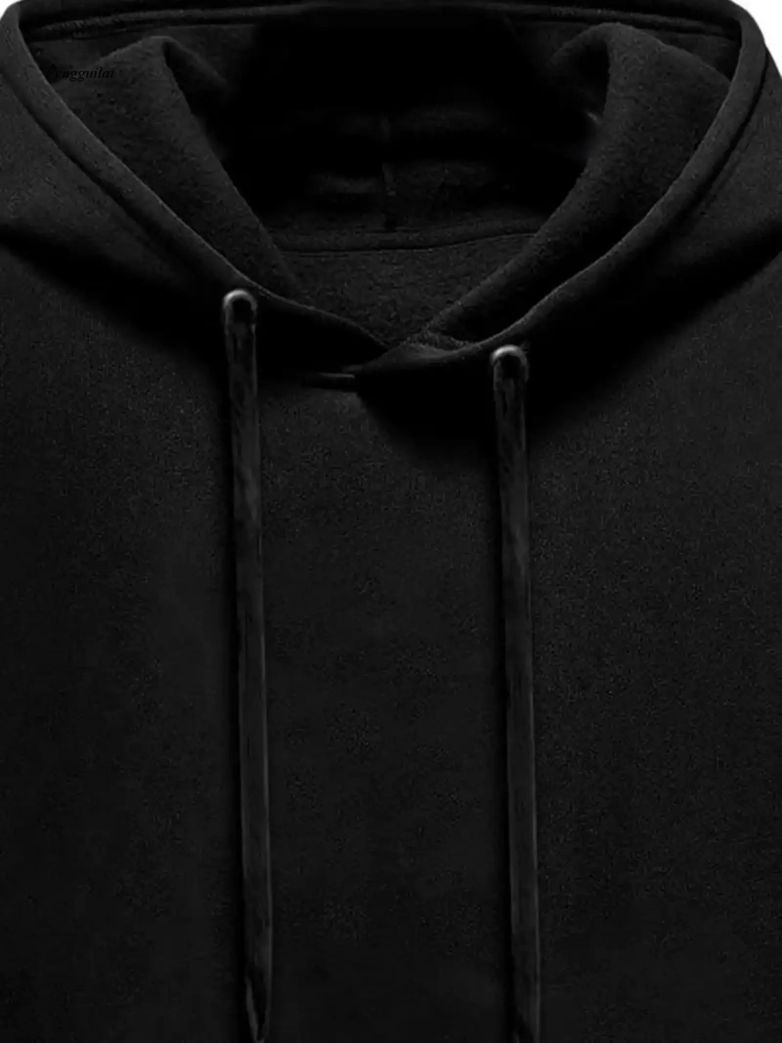 Felpa con cappuccio da uomo elegante e adatta per l'autunno e l'inverno, dotata di coulisse e tasca a marsupio