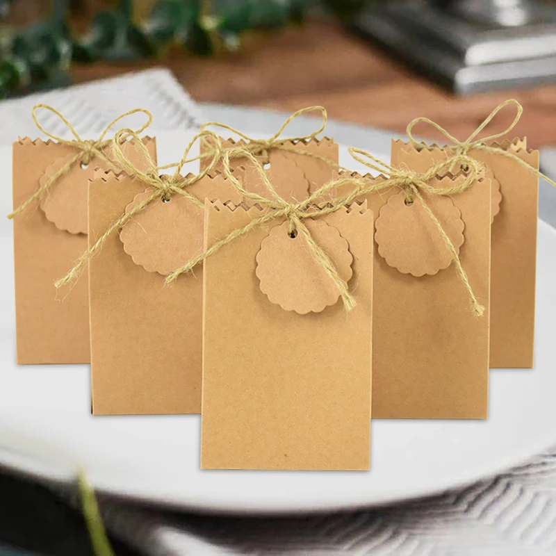 10/20/30pcs Kraft Paper Candy Bags With Tags Wedding Favors Gifts Packaging Bag Boxes For Kids Birthday Baby Shower Party Decor