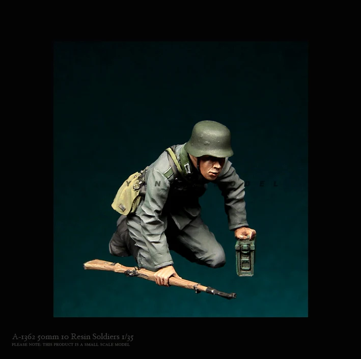 1/35 Resin Soldier model kits figure colorless and self-assembled  A-1362