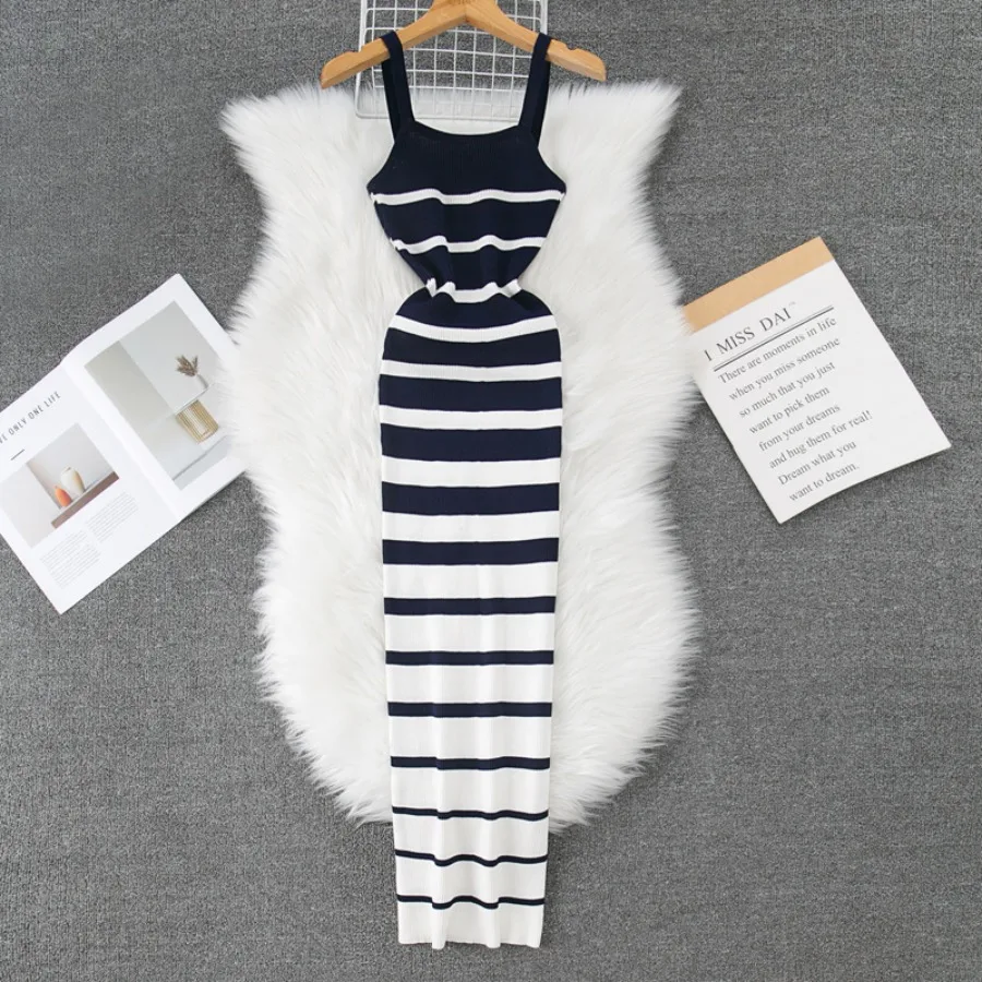 

【New style】2026 summer new striped suspender knitted dress tight-fitting and temperament women's clothing