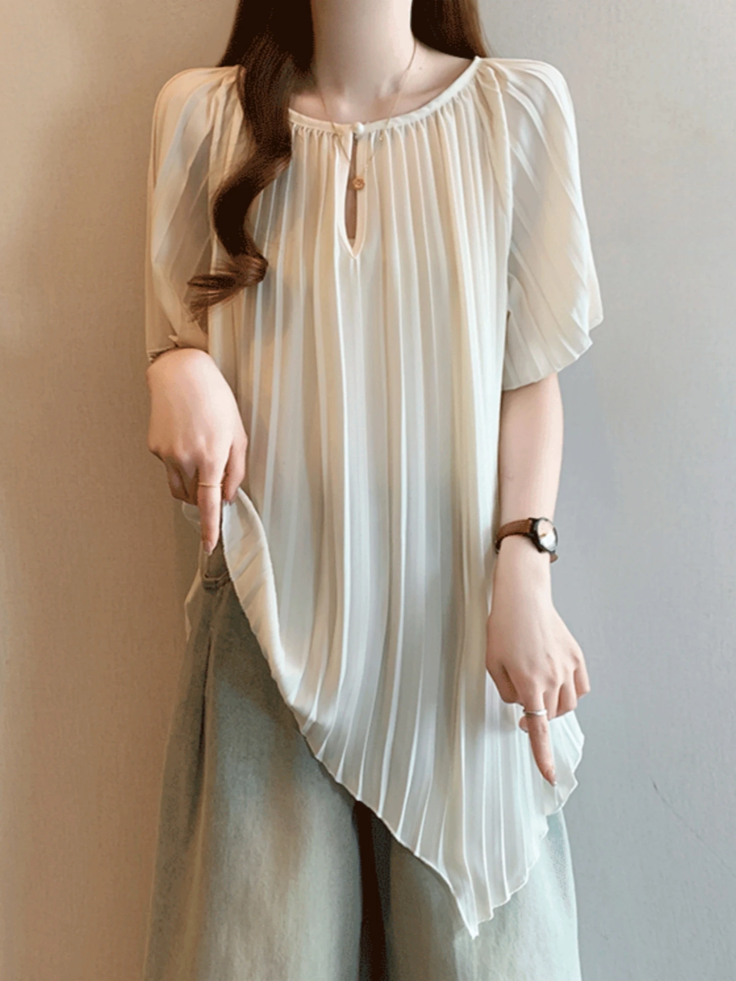 

Women's Summer Slim Fit Hollow out Short Sleeve Base Shirt Asymmetric Pleated Mid-Length Commute Style Korean Loose Fit