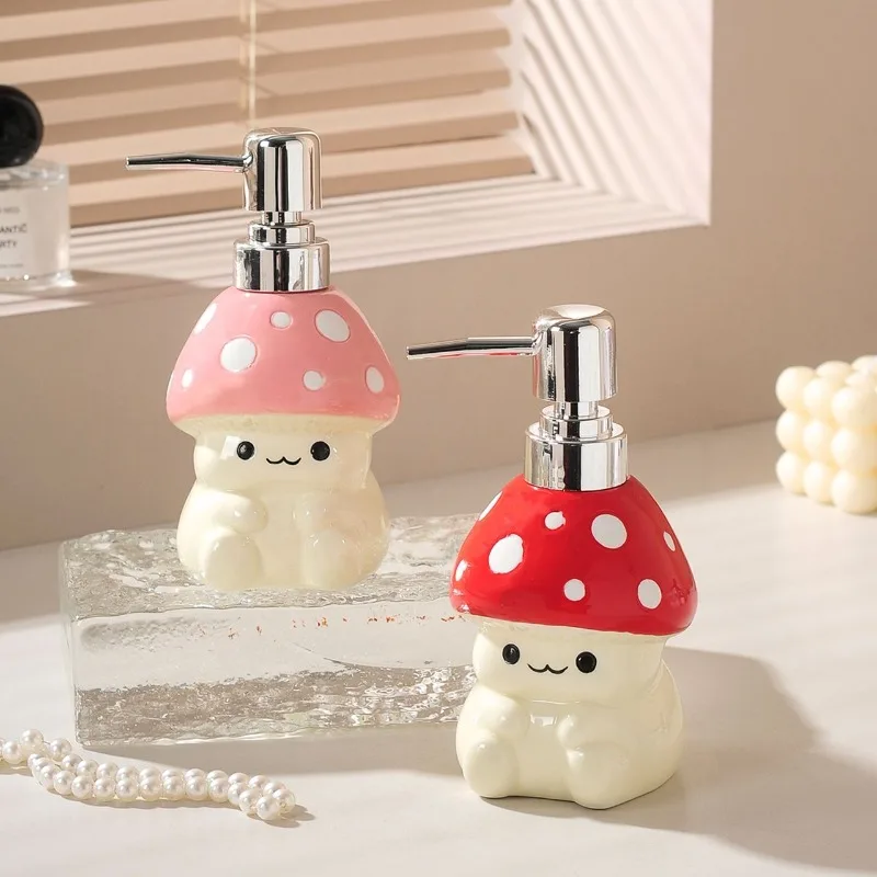 

Креативный красный грибной бутылка для дезинфицирующего средства для рук, керамический дозатор мыла, домашний шампунь, лосьон для мытья тела, бутылка, аксессуары для ванной комнаты, новинка
