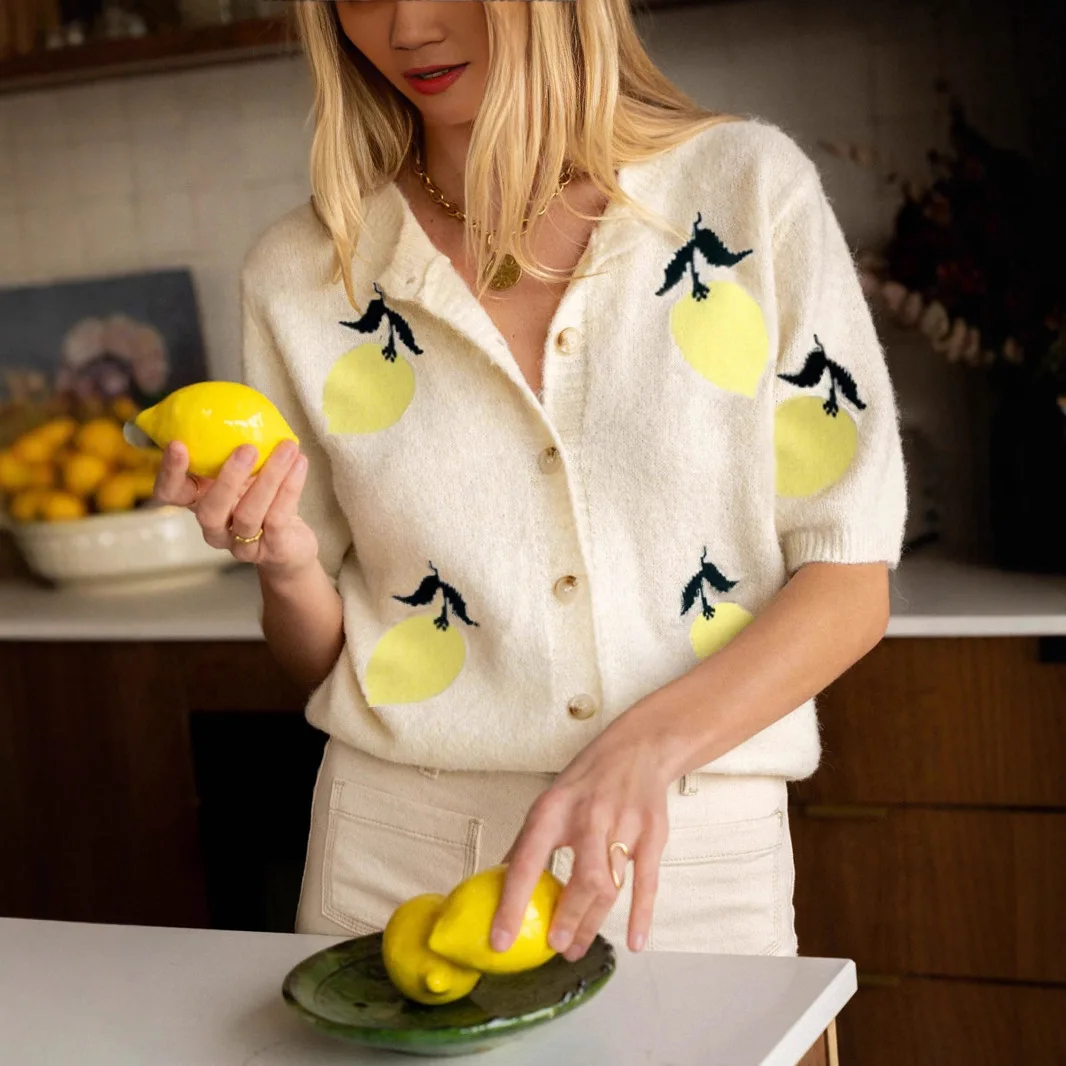 

2026 Knitted Cardigan Sweaters Women Jumpers Jacquard Lemon Print Round Neck Short Sleeves Single Breasted Loose Casual Autumn