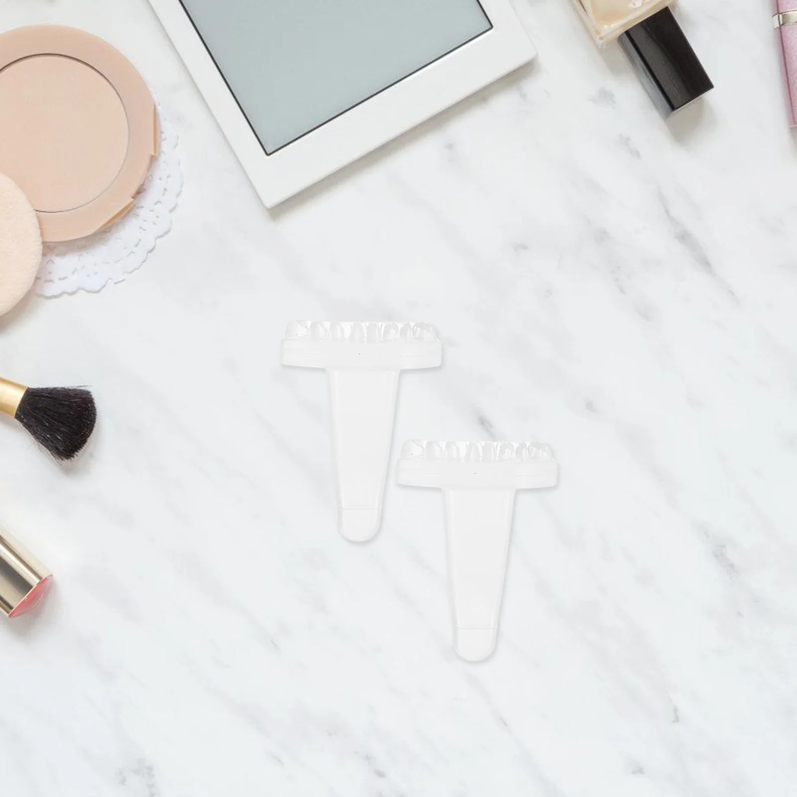 

2Pcs Reusable Silicone Eyelash Stencils Eyelash Stamp Makeup Tool Eye Makeup Guide for Precise Lash Application