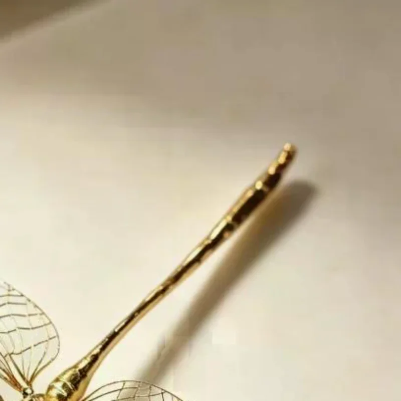 Retro Solid Brass Dragonfly Figurine Creative Collectible Tea Pet for Office Desk Shelf Home Decor Ornament Gift