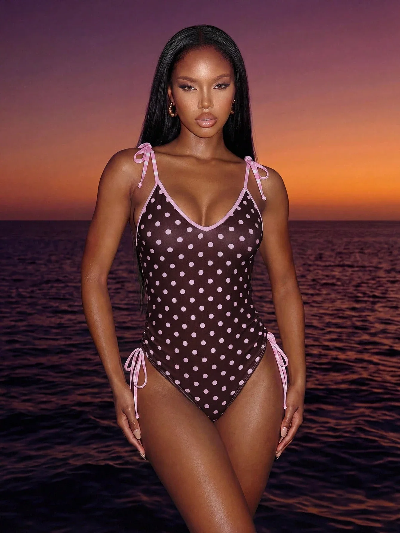 

Цельный купальник в горошек с тонкими бретелями и завязками спереди для женщин