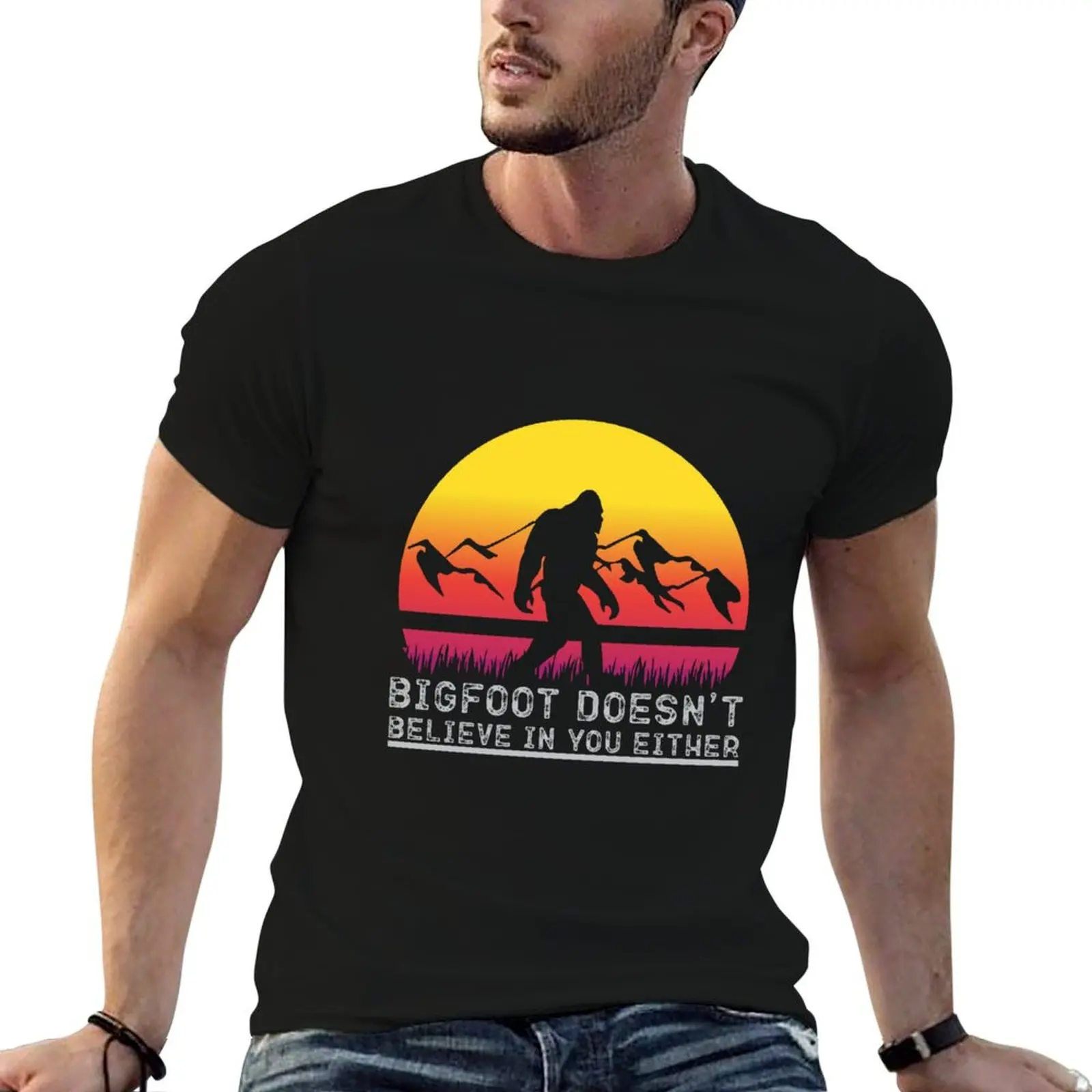 Bigfoot Does Not Believe in You Either T-Shirt Urban Style Casual Short Sleeve Top