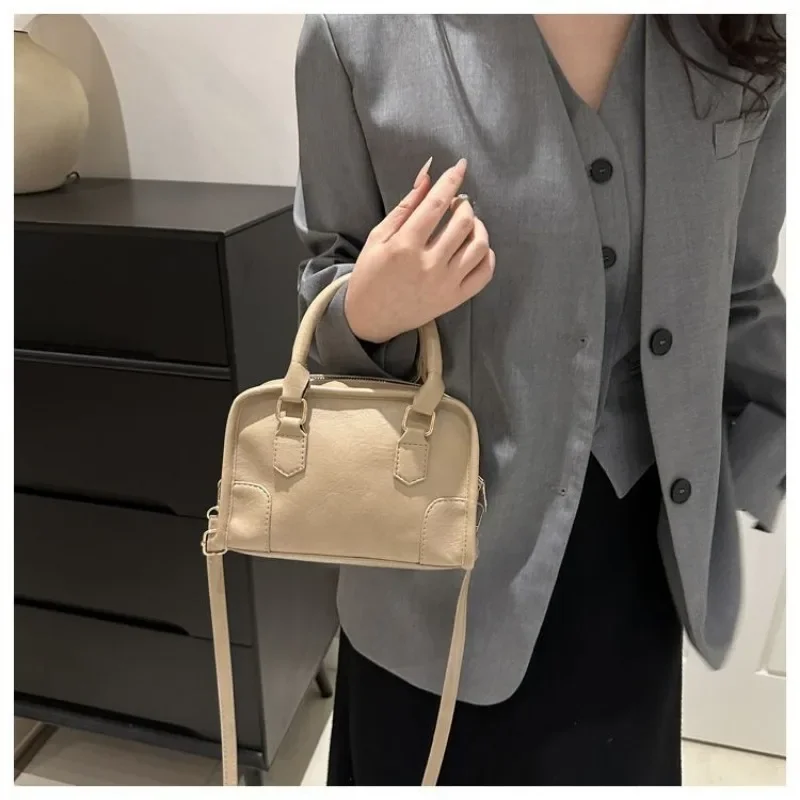 Vintage Pillow Female Autumn and Winter New Style New Wave Handbag Small Square Bag All-match Crossbody Bag