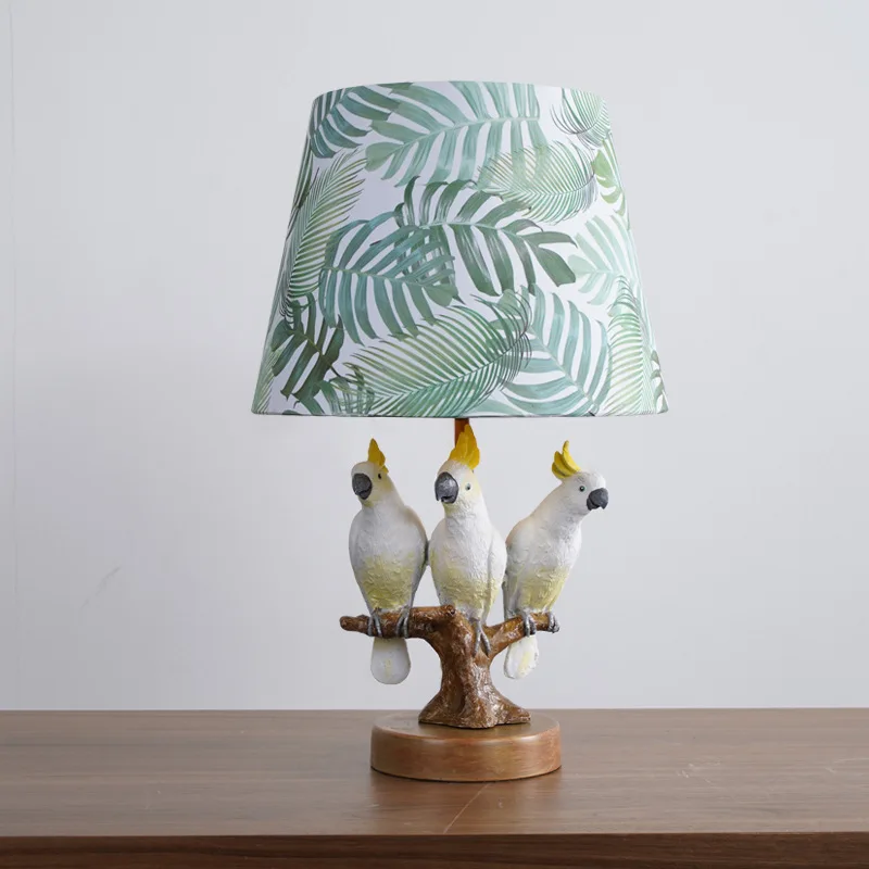 American Cartoon Parrot Children's Room Desk Lamp Warm Study Bedroom Bedside Light Creative Art Bird Decoration Floor Lamps E27