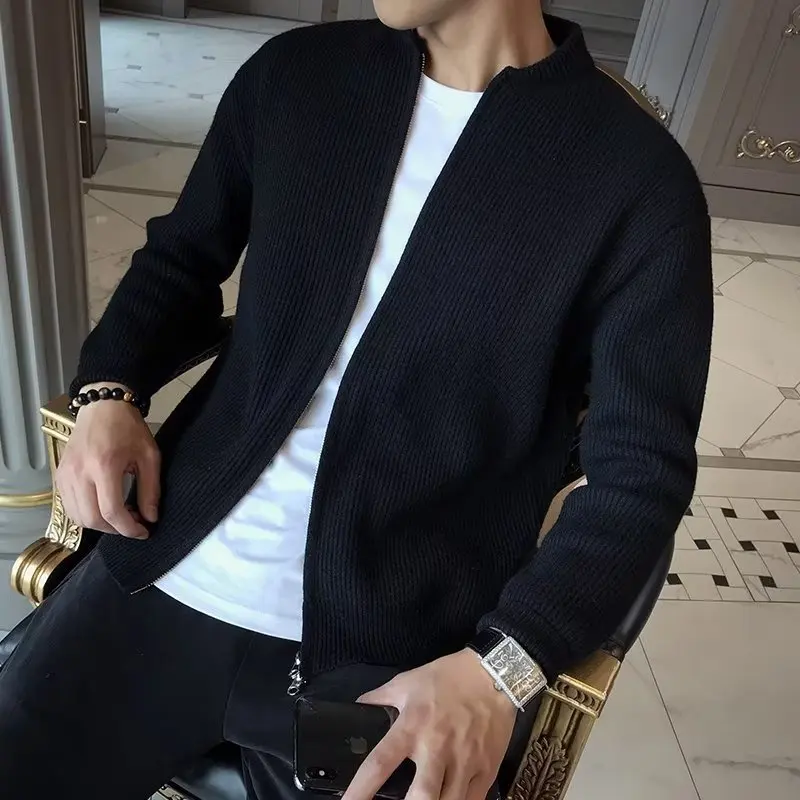 Giacca maglione da uomo di fascia alta, maglione cardigan in lana da uomo lavorato a maglia tinta unita, giacca calda casual e alla moda