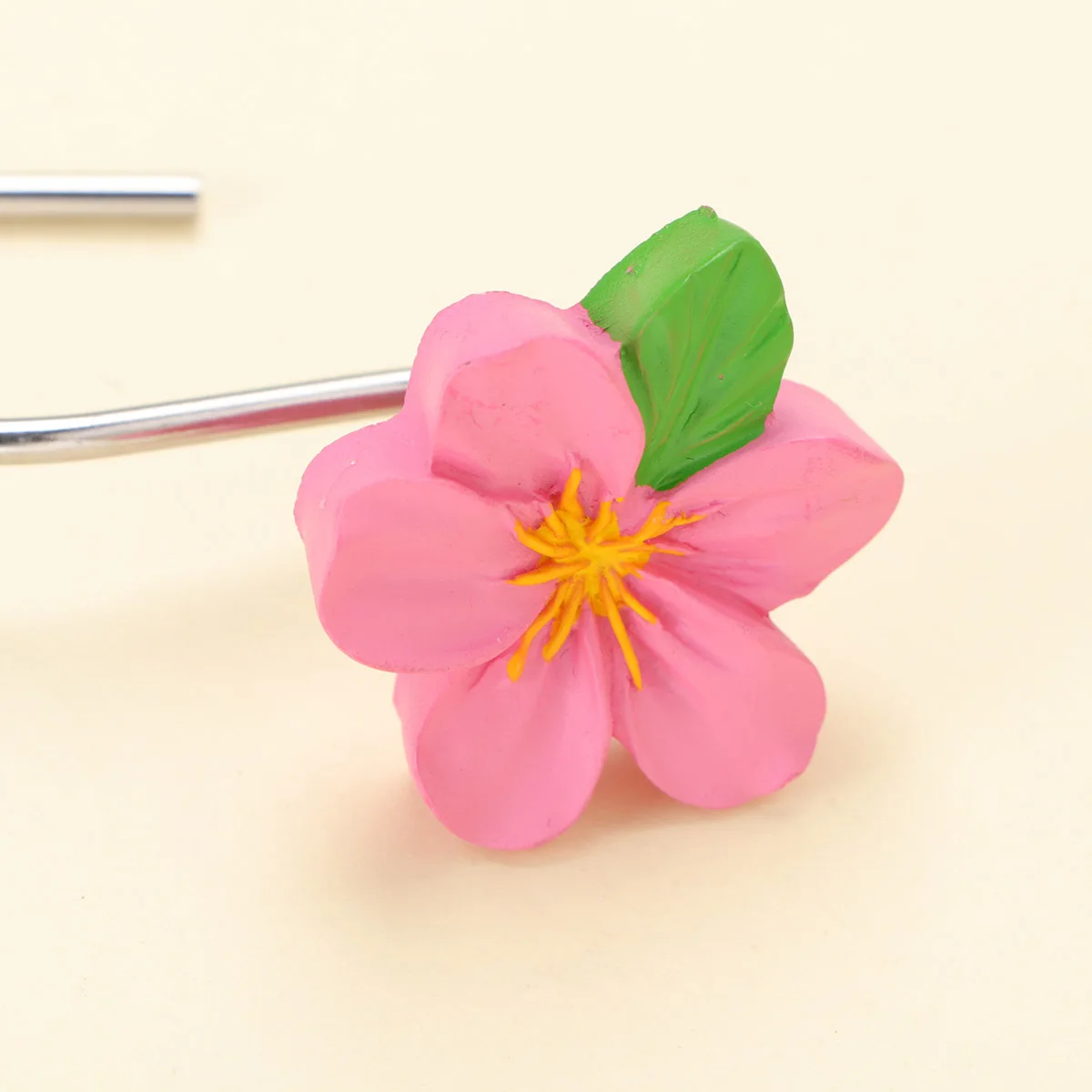 

12Pcs Drapery Hooks Resin Flower Design Sturdy Curtain Hooks Wall Tieback Multi Functional Curtain Hanging Hook for Bedroom