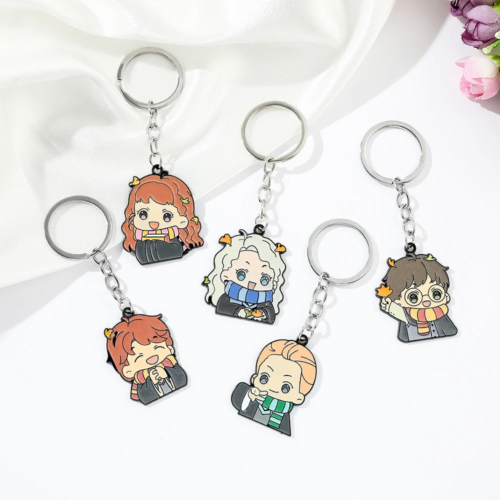 ファン、金属製のキーホルダー、カワイイファッションジュエリー、バッグペンダント、アクセサリー、かわいいギフト用の漫画のフィギュア付きハリーポッターキーホルダー