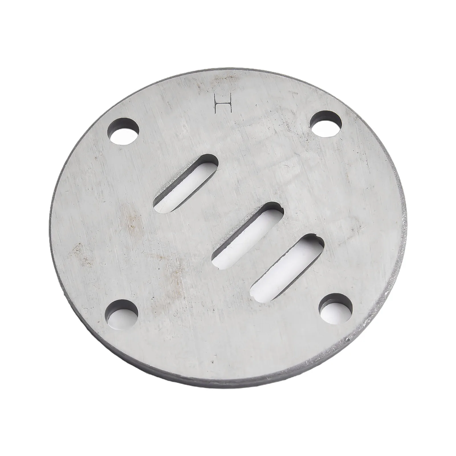 Valve Plate Set for Tape Air Compressor Suitable for Air Cylinder Head for durable Metal Material 46mm Hole to Hole