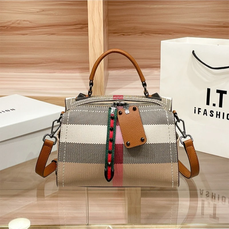 Chic Women Crossbody Bag Genuine Leather Shoulder Bag Ladies Small Handbag With Chain Strap For Evening