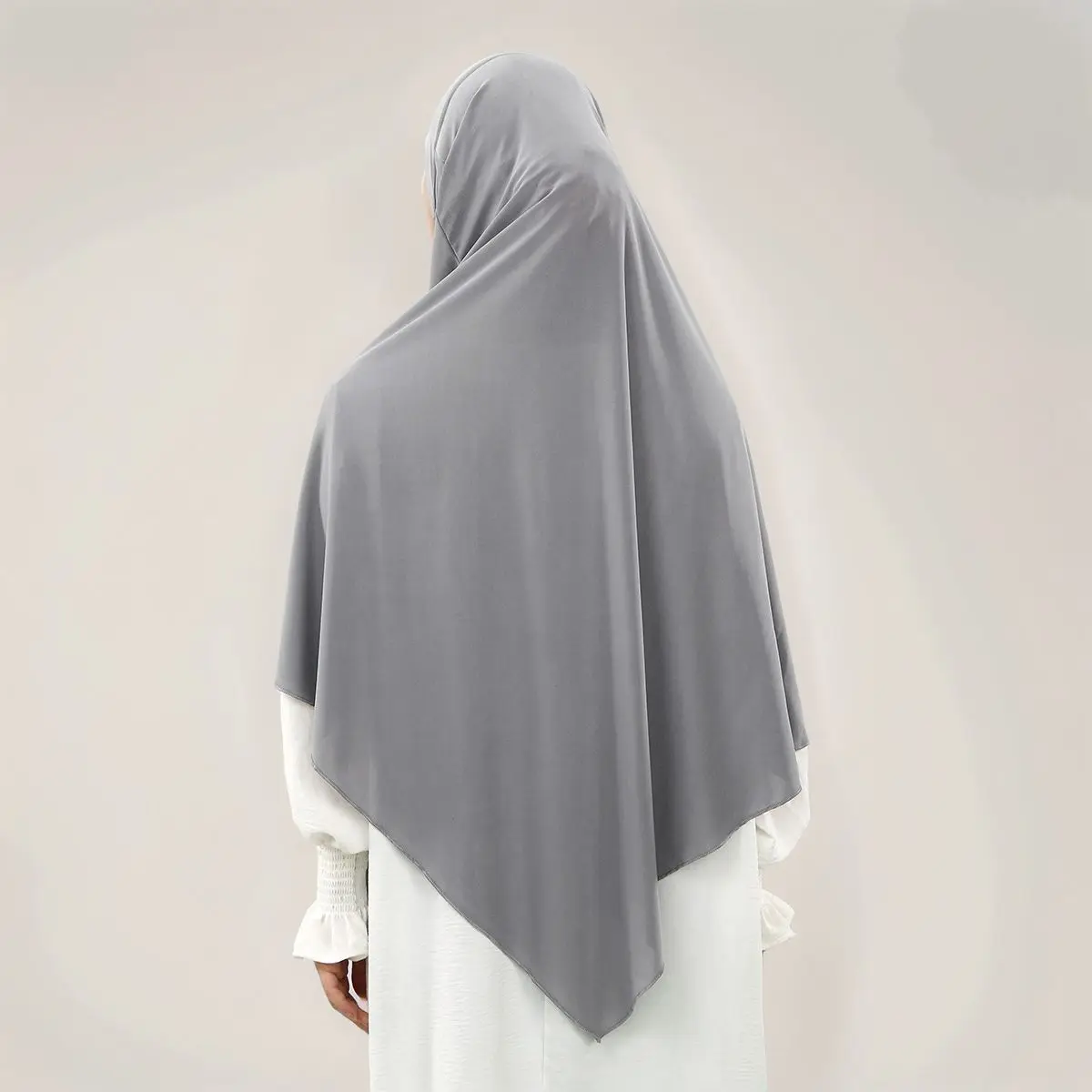 

Новая универсальная удобная женская модная дышащая комфортная однотонная шапочка-подшлемник на все сезоны