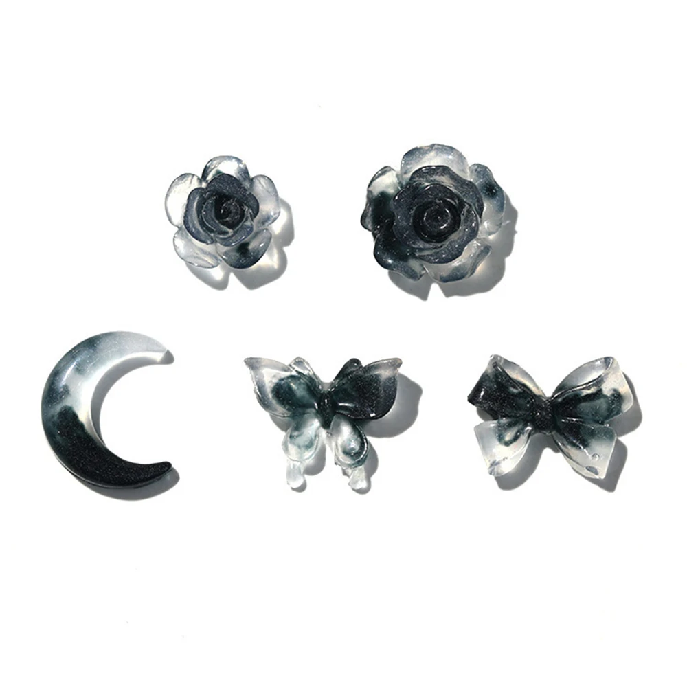 50 pçs misturado encantos do prego lua escura borboleta 3d resina decoração do prego borboleta urso rosa flor arco cobra jóias peças diy