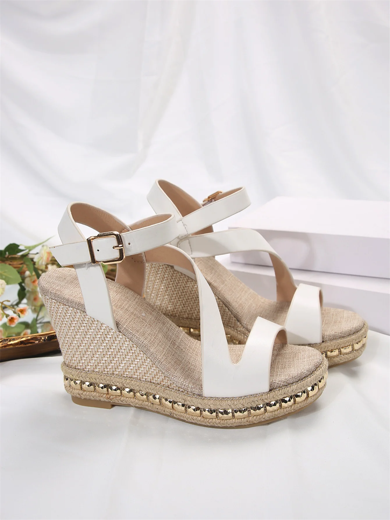 One word buckle lady slope heel platform sandal new style straw-woven high-heeled muffin Roman shoes European and n style