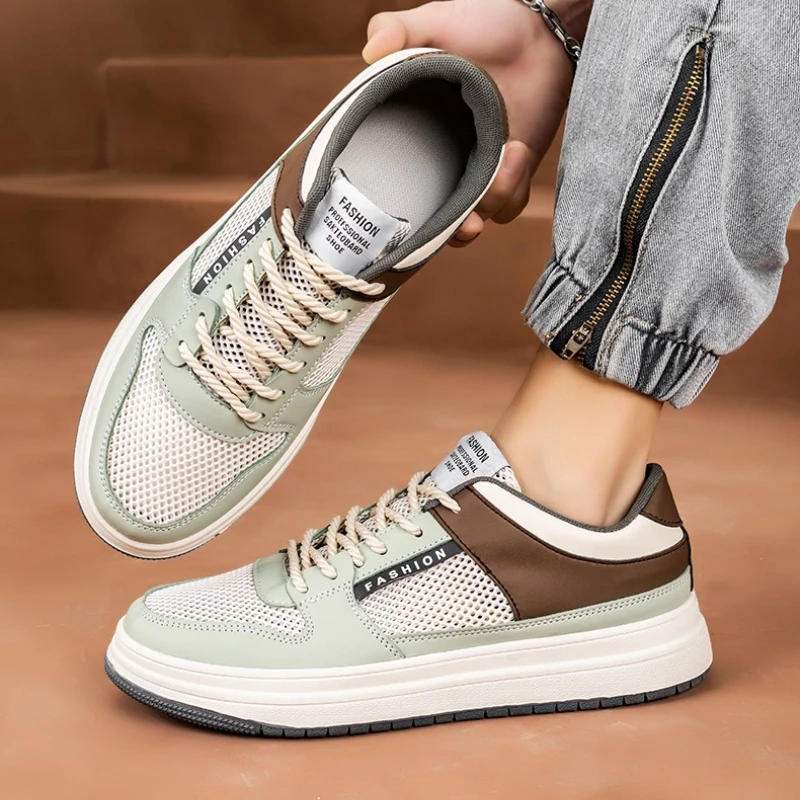 

Men's Board Shoe with Round Toe Soft Sole Low Heel Multi-color Design New Style Casual Vulcanized Breathable Trendy Shoes