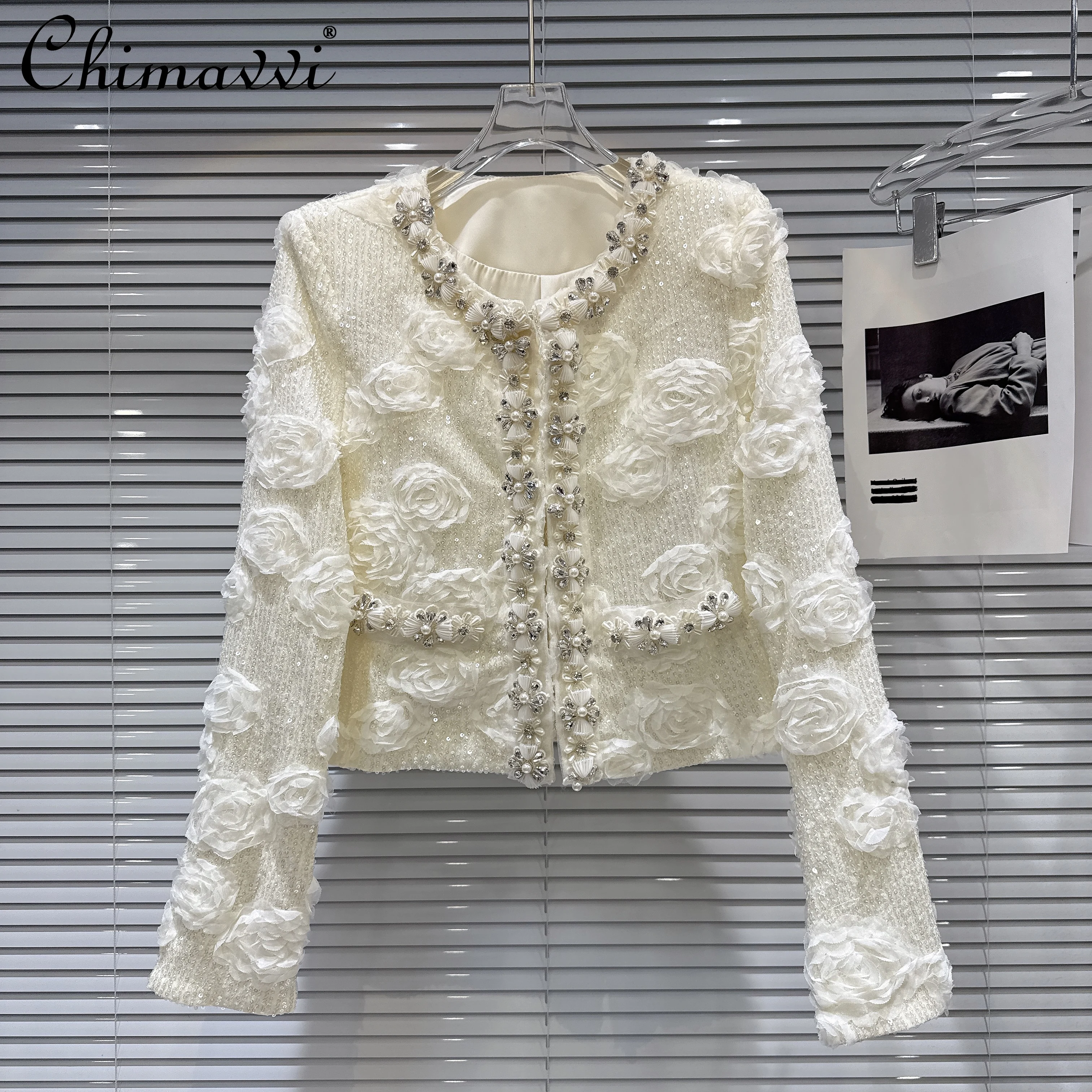 

2025 Autumn New Fashion 3D Flower Sequin Fabric Jacket Top Heavy Embroidery Long Sleeve Slim Fit Elegant Short Coat for Women