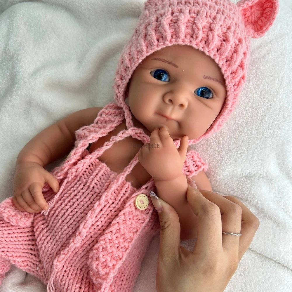 20インチの青い目の女の子ベティ、フルソリッドシリコン製リボーンドール、子供たちに共感心を育むための教育用ロールプレイ新生児人形