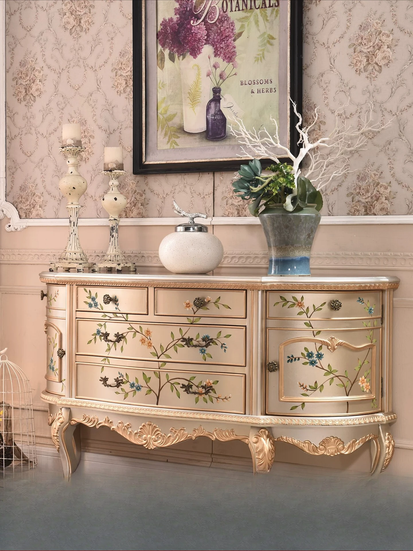 Light luxury European-style entrance cabinet, facing the door, living room, dining side storage, French solid wood semicircular