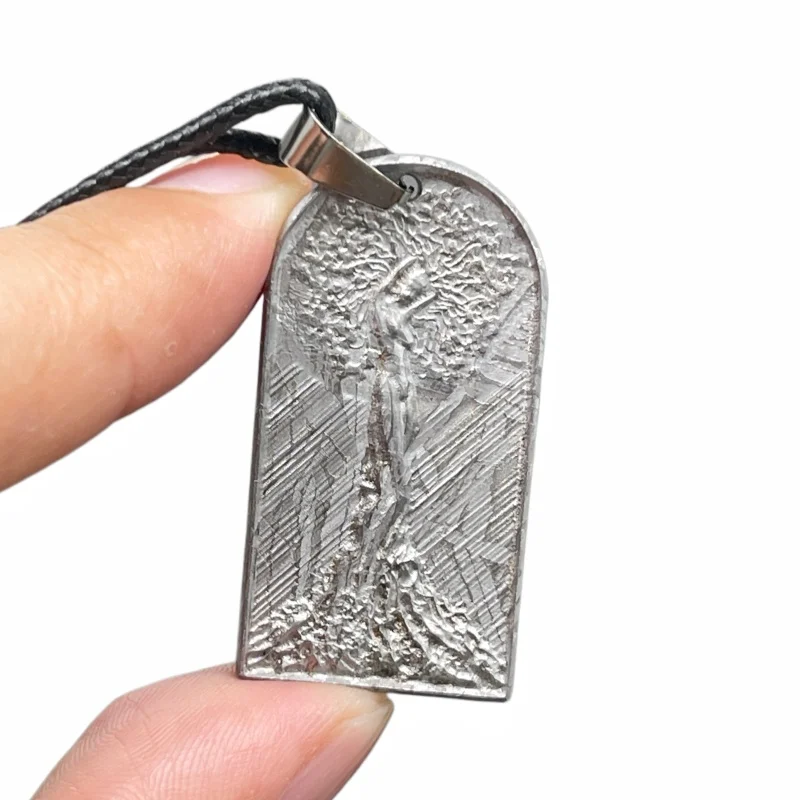 Muonionalusta Iron Meteorite Tree Of Life Figure Pendant Polished Natural Space Rock Charm Necklace Collectible Jewelry LK340