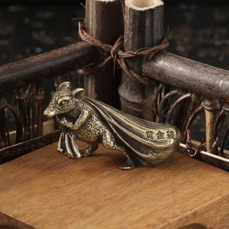 1 PC Antique Style Brass Rat Tea Pet With Gold Bag Zodiac Mouse Ornament Copper Paperweight For Desk And Unique Home Decoration