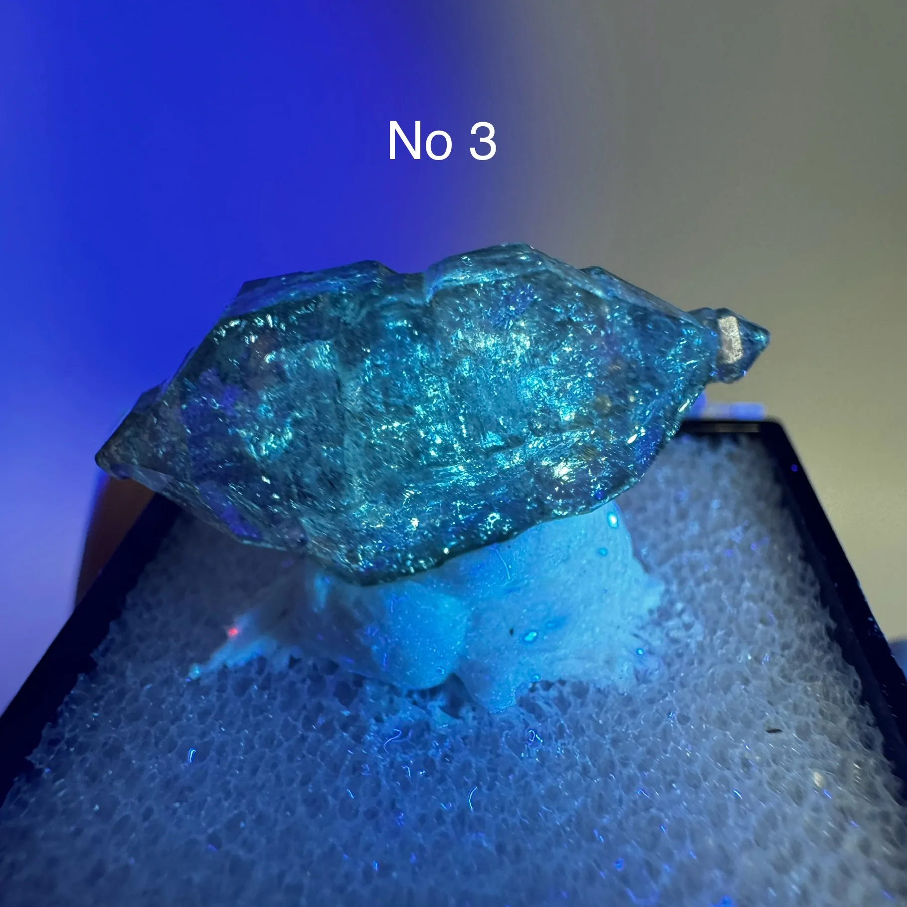 Natural Herkimer Diamond Skeletal Oil Gall Double-Pointed Crystal Fluorescent Effect Mineral Specimen Home Decor