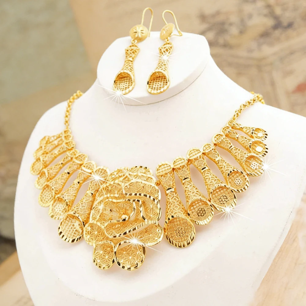 

Earrings Golden Jewelry Drop Earring Dubai Necklace Style Ladies Fashion Jewelry Necklace Earring Luxury Set Wedding Daily Party