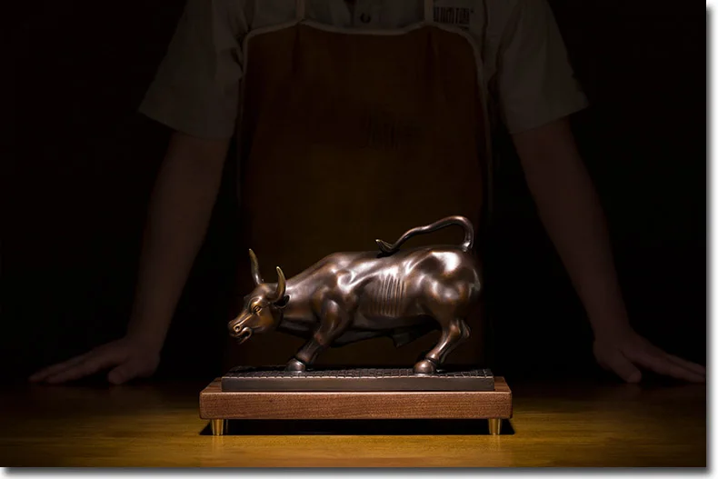 High grade Good luck Mascot Bronze carving art Home company bring wealth Stock market bull Career Success statue