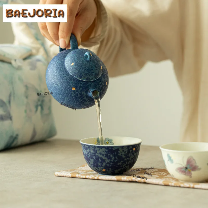 

Набор для путешествий: расписанный вручную синий чайный сервиз с бабочками, люксовый, 1 чайник, 1 чашка, органайзер для чайника, портативный, для улицы, сумка для хранения, декор