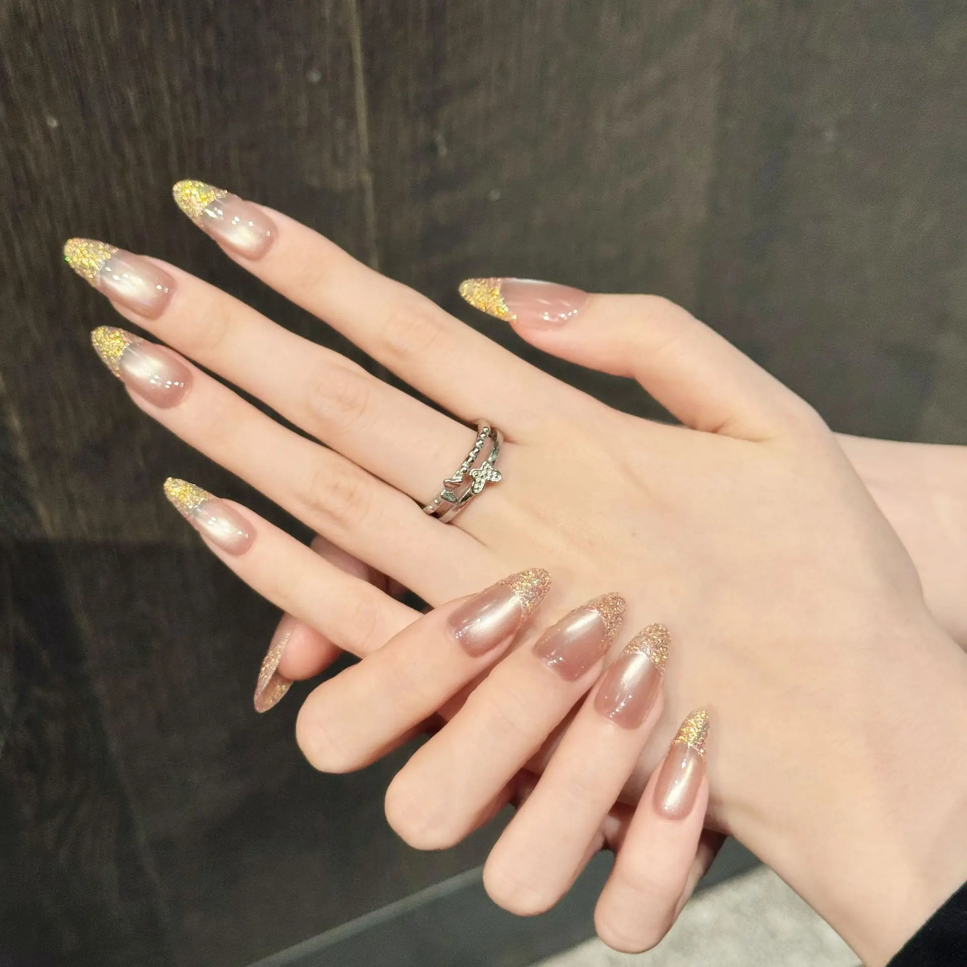 10 Stück handgemachte glänzende Diamant-Nägel zum Aufdrücken, Glitzer, Katzenauge, künstliche Nägel, Hochzeit, Dame, tragbar, kurze französische falsche Nagelspitzen