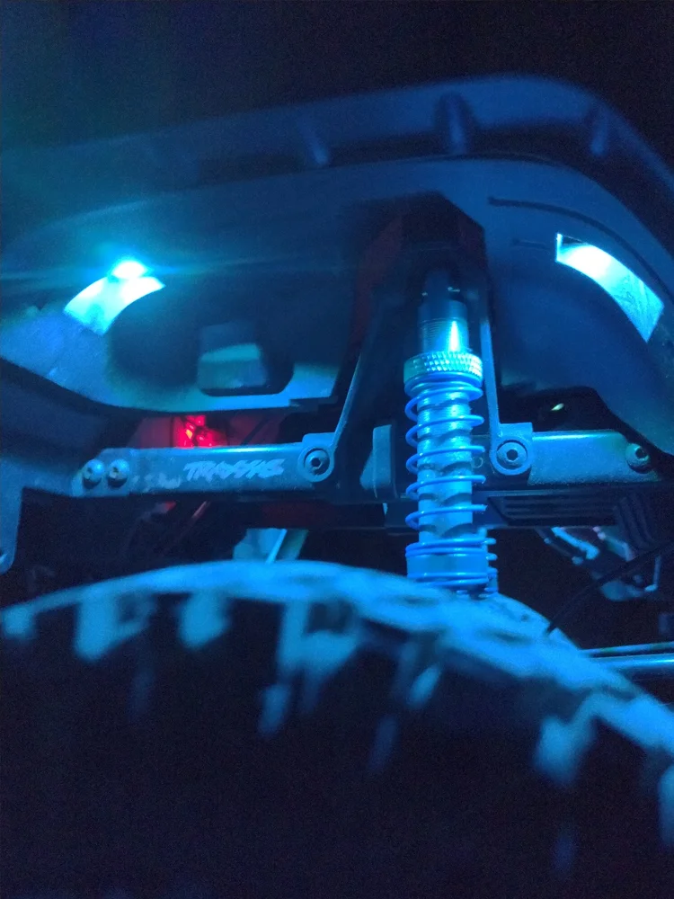 Lumière de train d'atterrissage de garde-boue LED pour voiture sur chenilles 1/10 RC Traxxas TRX4 Defender Bronco TRX6 G63, pièces de mise à niveau