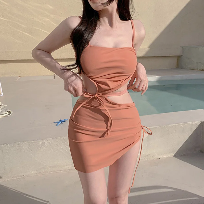 

Sexy White Bikini Top Women's One-Piece Swimsuit Korean Sle Beach Vaion Clothes Exposing Waist Casual Swimwear