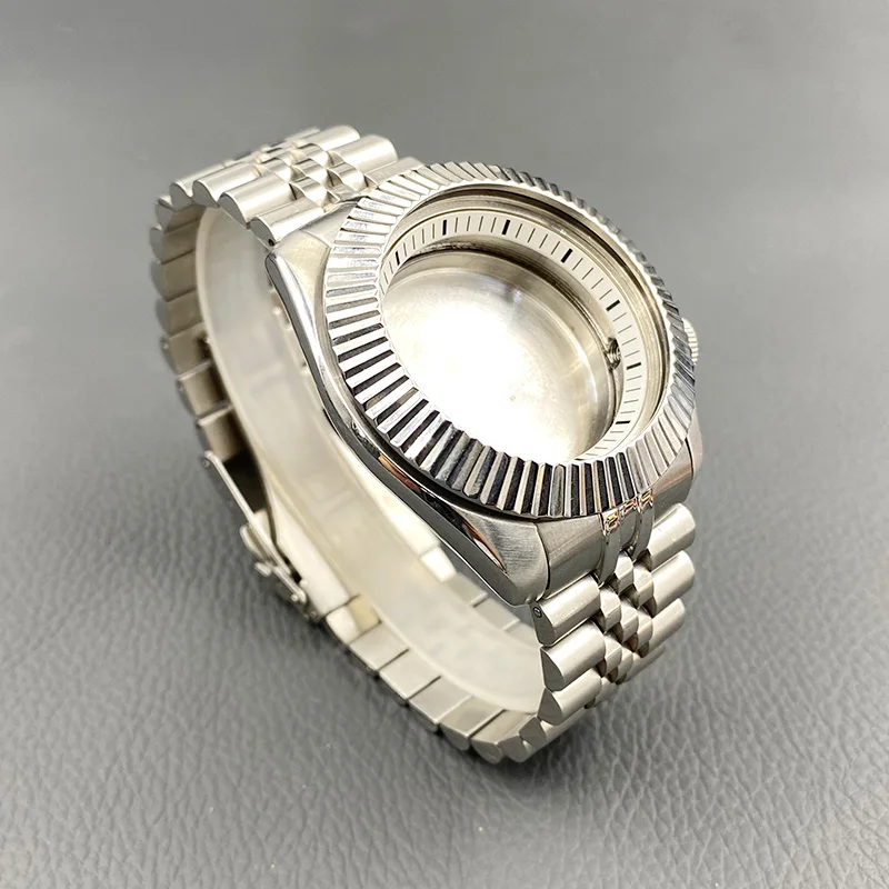 SKX007 Cassa dell'orologio e bracciale in acciaio inossidabile da 22 mm Set quadrante da 28,5 mm adatto al movimento 7S26 4R35 NH34 NH35 NH36 Orologio SKX007 SRPD