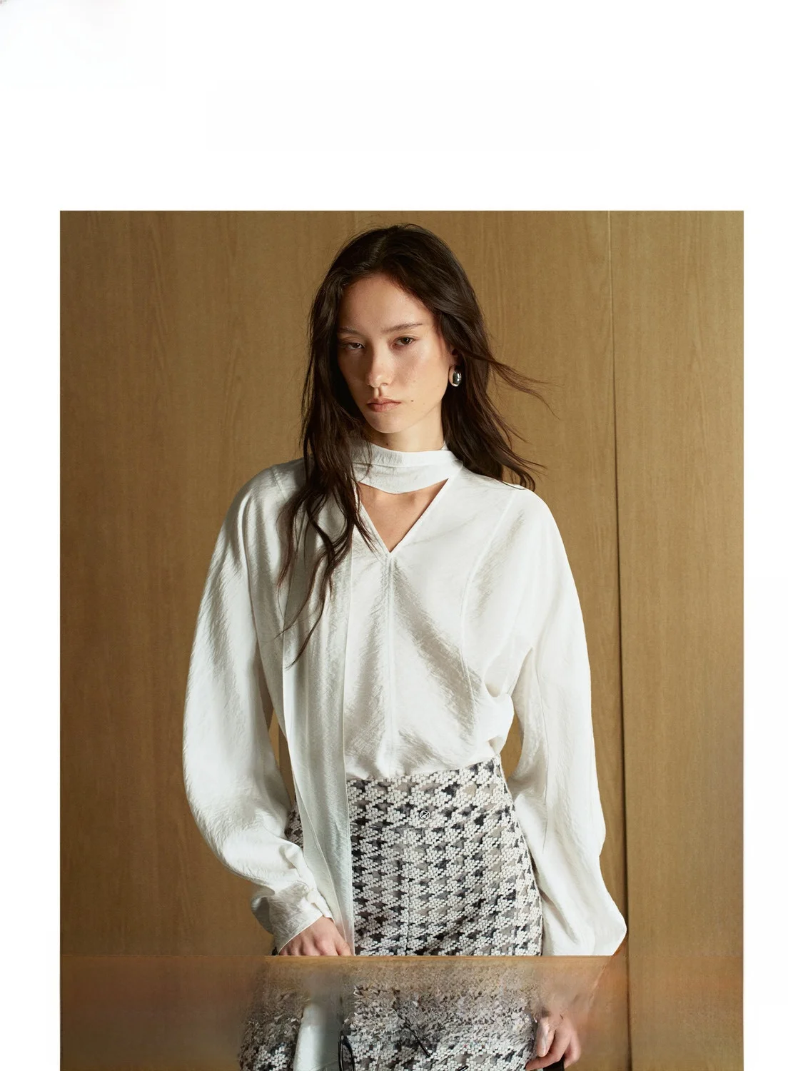 

Элегантная модная блузка ZHIZHI Court Sle V-Ne Sa из двусторонней ткани (шелк, нейлон, модал) — новинка весенней коллекции