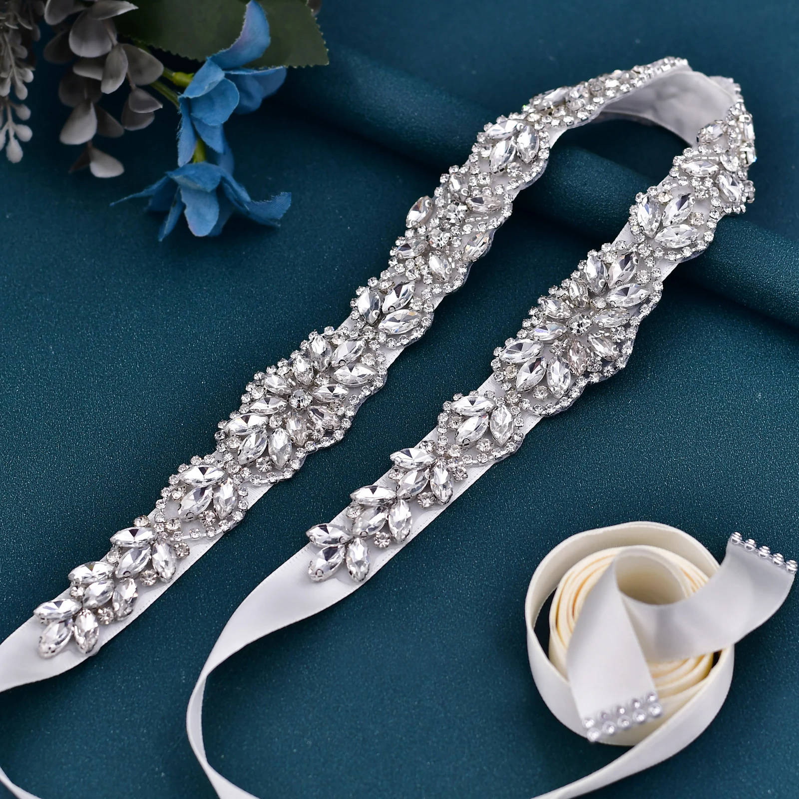 Cinturón de vestido de novia con diamantes de imitación plateados para mujer, cinturón elegante de lujo hecho a mano con cuentas de cristal para dama de honor, S75