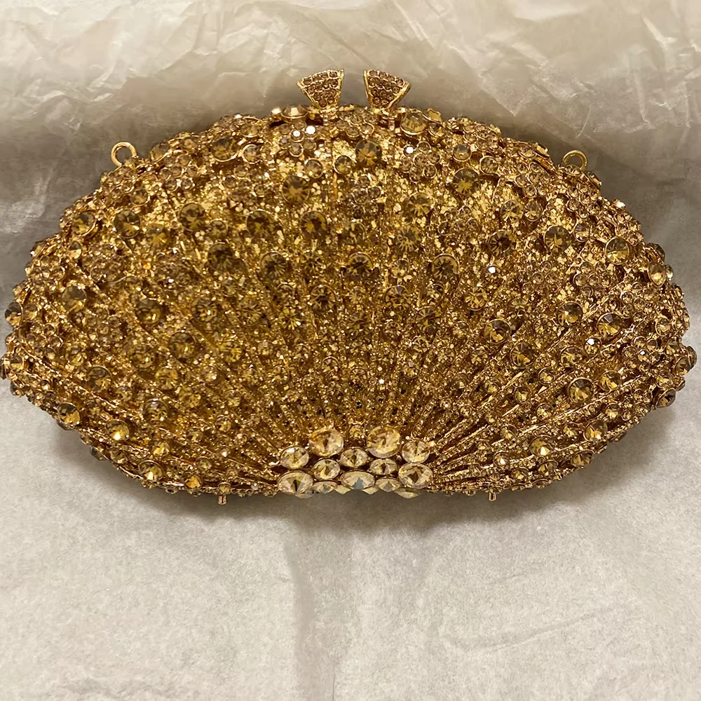 

Hollow Out Rose Red Rhinestone Diamond Wedding Purse New Fashion Women’s Crystal Evening Clutches BagLady Chain Party Clutches
