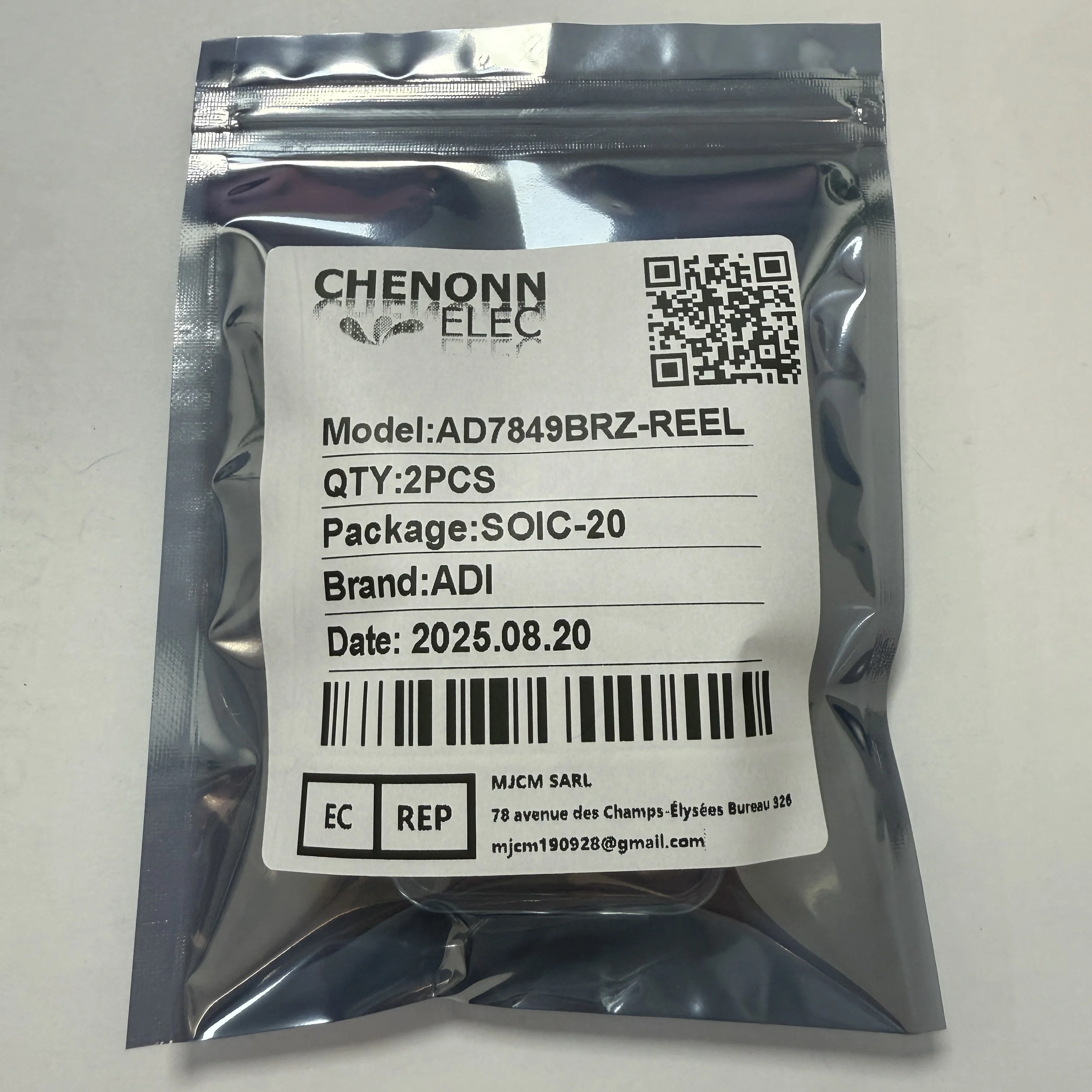 2 Buah/Lot AD7849BRZ-REEL (Akuisisi Data)