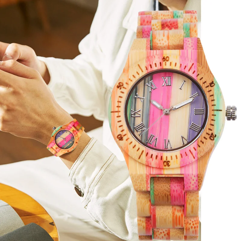 لون الخيزران خشبية ساعات للنساء موضة مضيئة كوارتز ساعة اليد للطي مشبك حزام ساعة عادية