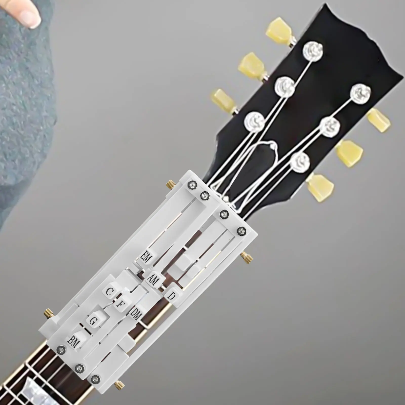 

Compact Guitar Tool Learning Tool Simultaneous String Pressing Sturdy ABS Material Effective Guitar Learning Tool Preamp White