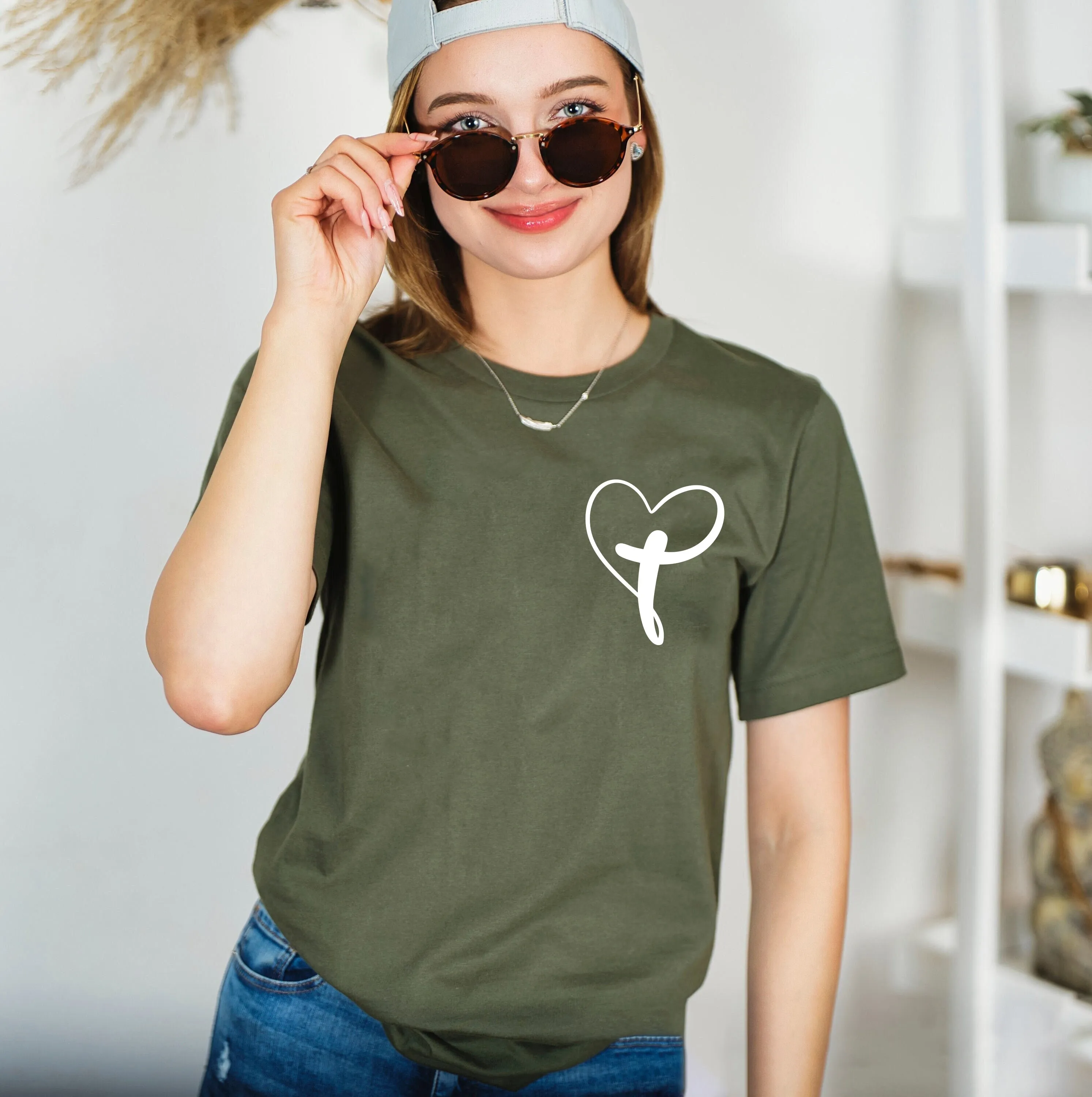 Kalp Haç T Shirt Hıristiyan Giyim İnanç İsa Dini Aşk Ve Zarafet