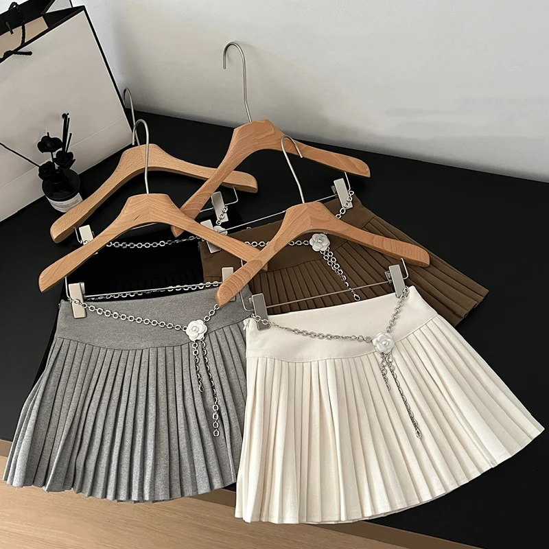 

Elegant Woolen Mini Skirt Women Fashion Chain Black Pleated Skirts Winter Ladies Korean Preppy High Waist Design A Line Faldas