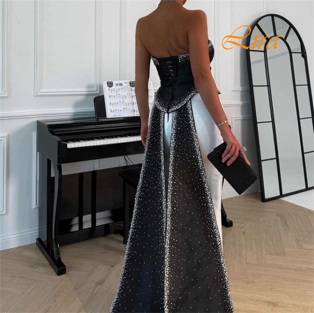 Maßgeschneidertes elegantes trägerloses Abendkleid und exquisite Satin-Kleider für besondere Anlässe und temperamentvolle Kristall-Abschlussballkleider