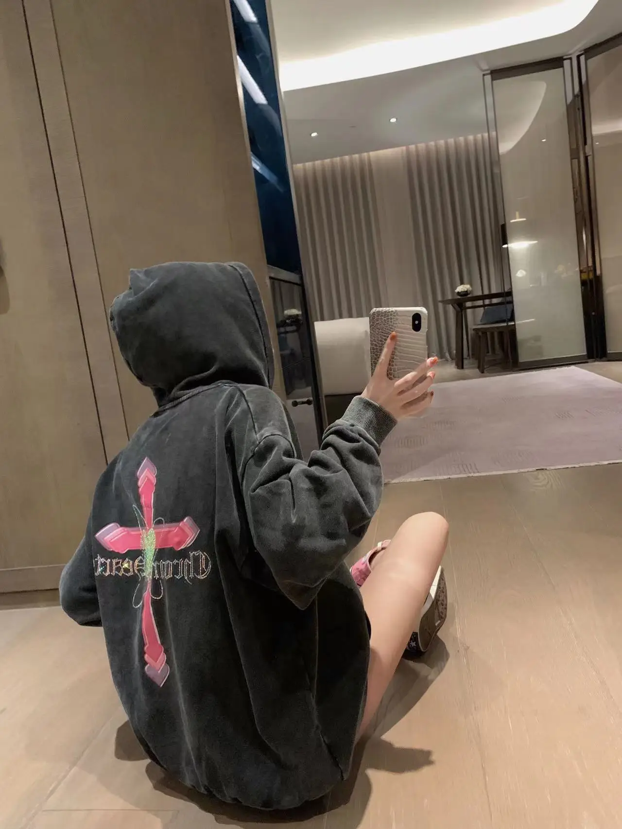 

2024 New Colorful Cross Hot Diamond Wash Sweatshirt for Women Autumn Loose Casual High-end Hooded Long-sleeved Top Hoodie